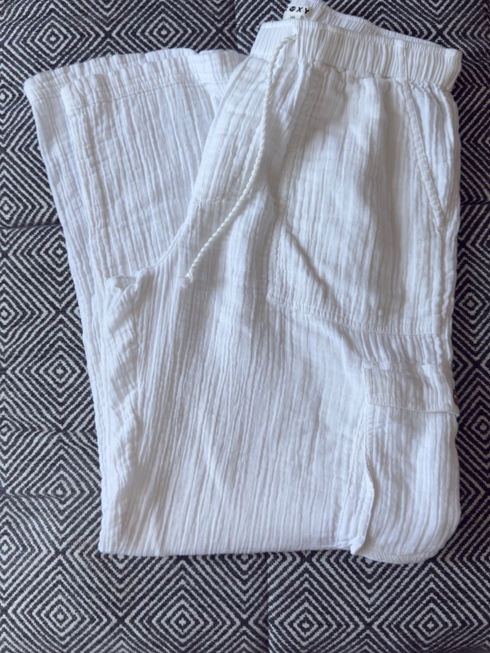 Roxy White Elastic Waist Gauze Cargo Pants